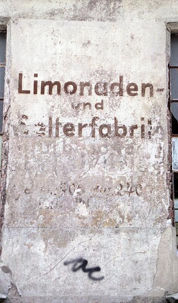 Stralsund, Frankenstr. 43, 30.9.1998 (1).jpg - Limonaden- und Selterfabrik